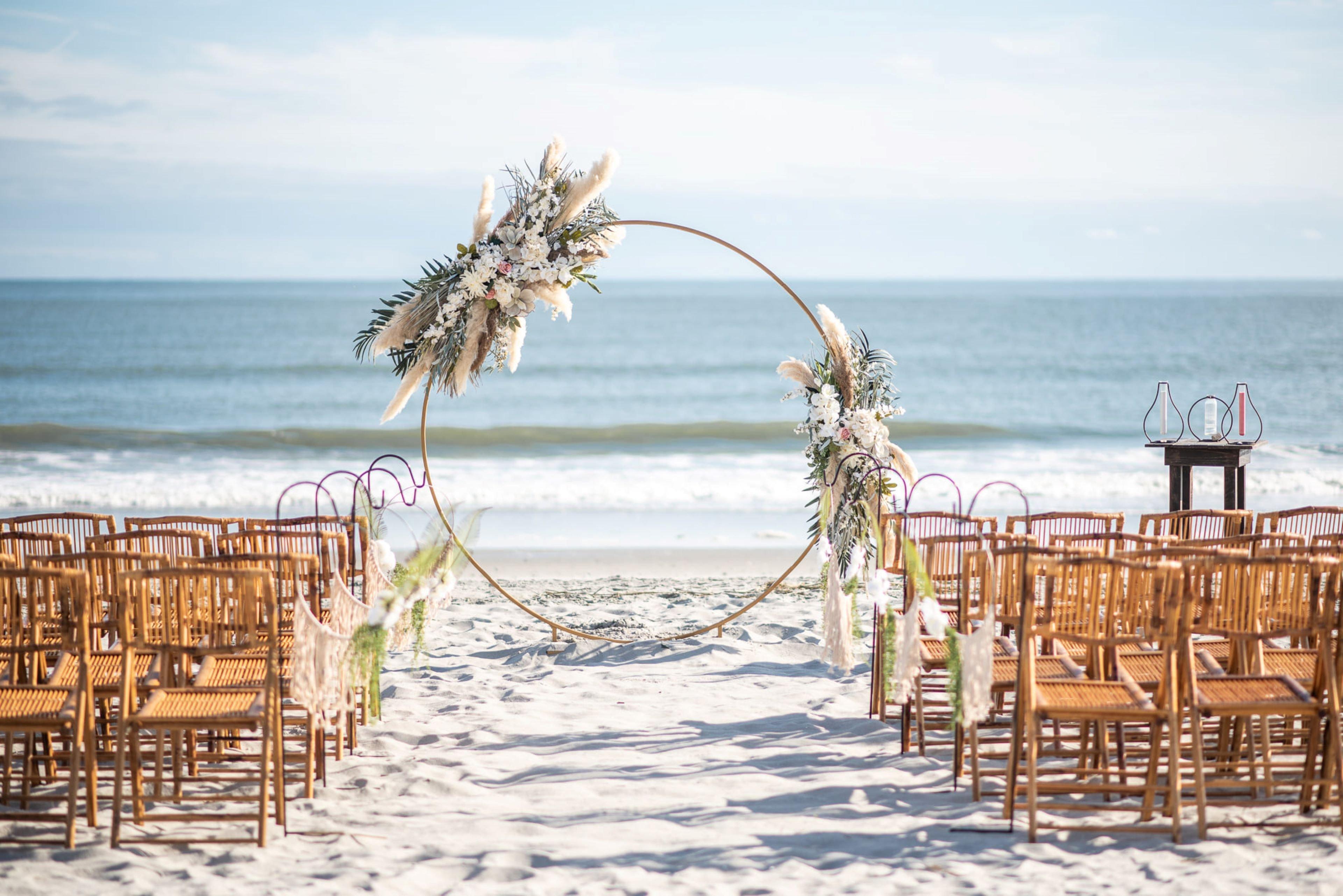 Holiday Inn Resort Oceanfront At Surfside Beach By Ihg Exterior photo
