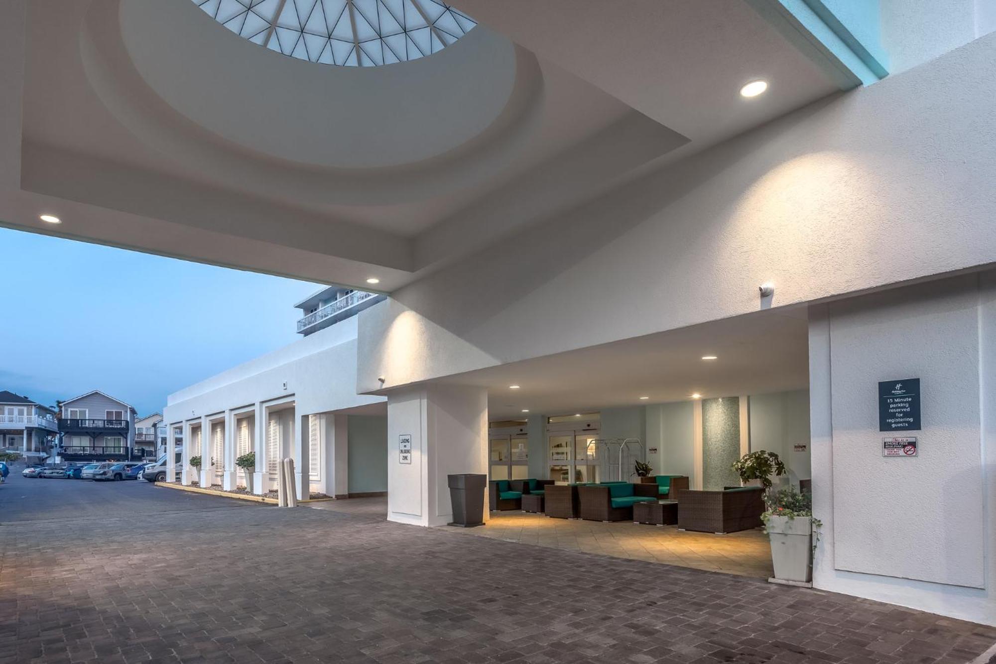 Holiday Inn Resort Oceanfront At Surfside Beach By Ihg Exterior photo