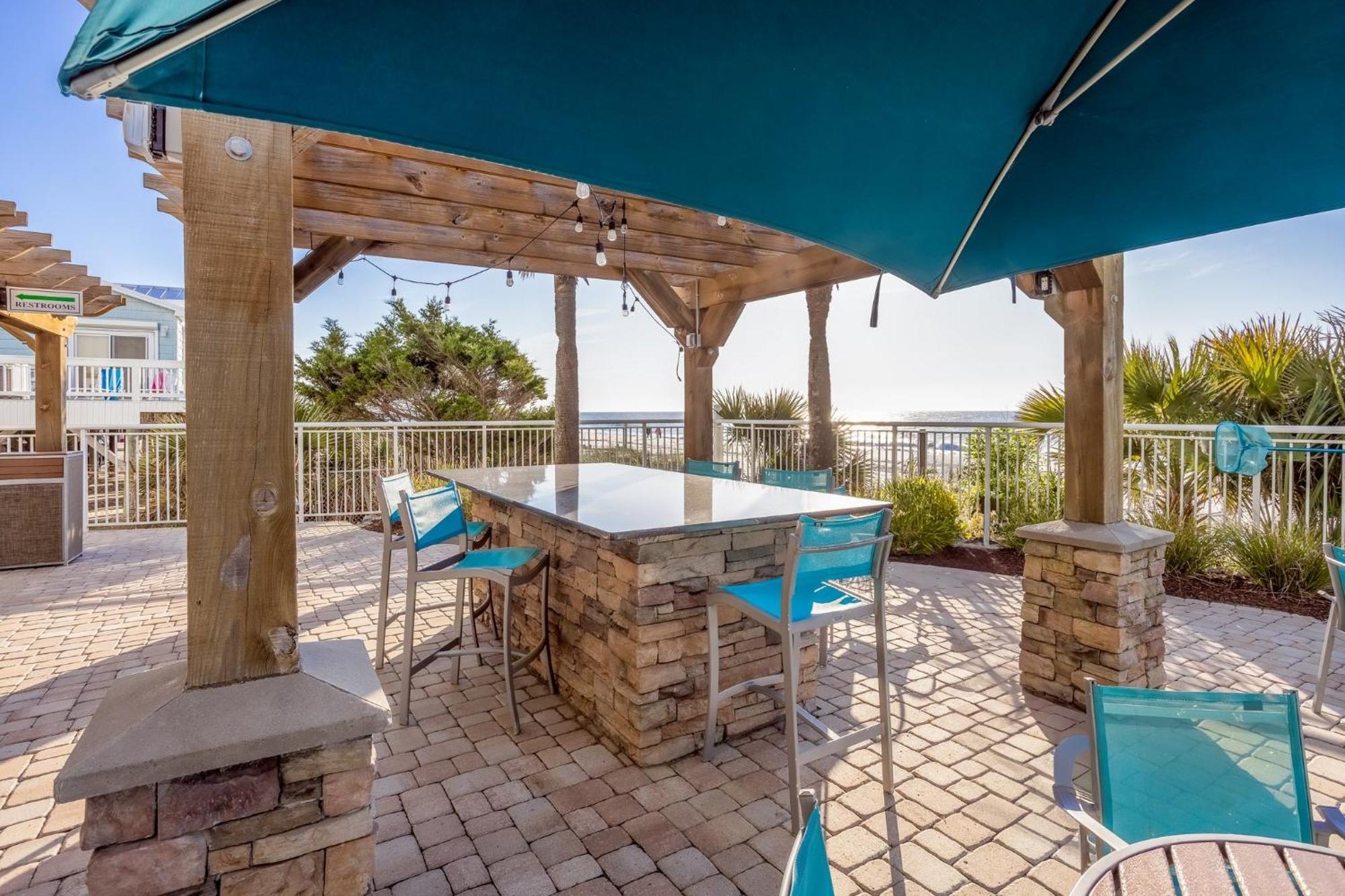 Holiday Inn Resort Oceanfront At Surfside Beach By Ihg Exterior photo