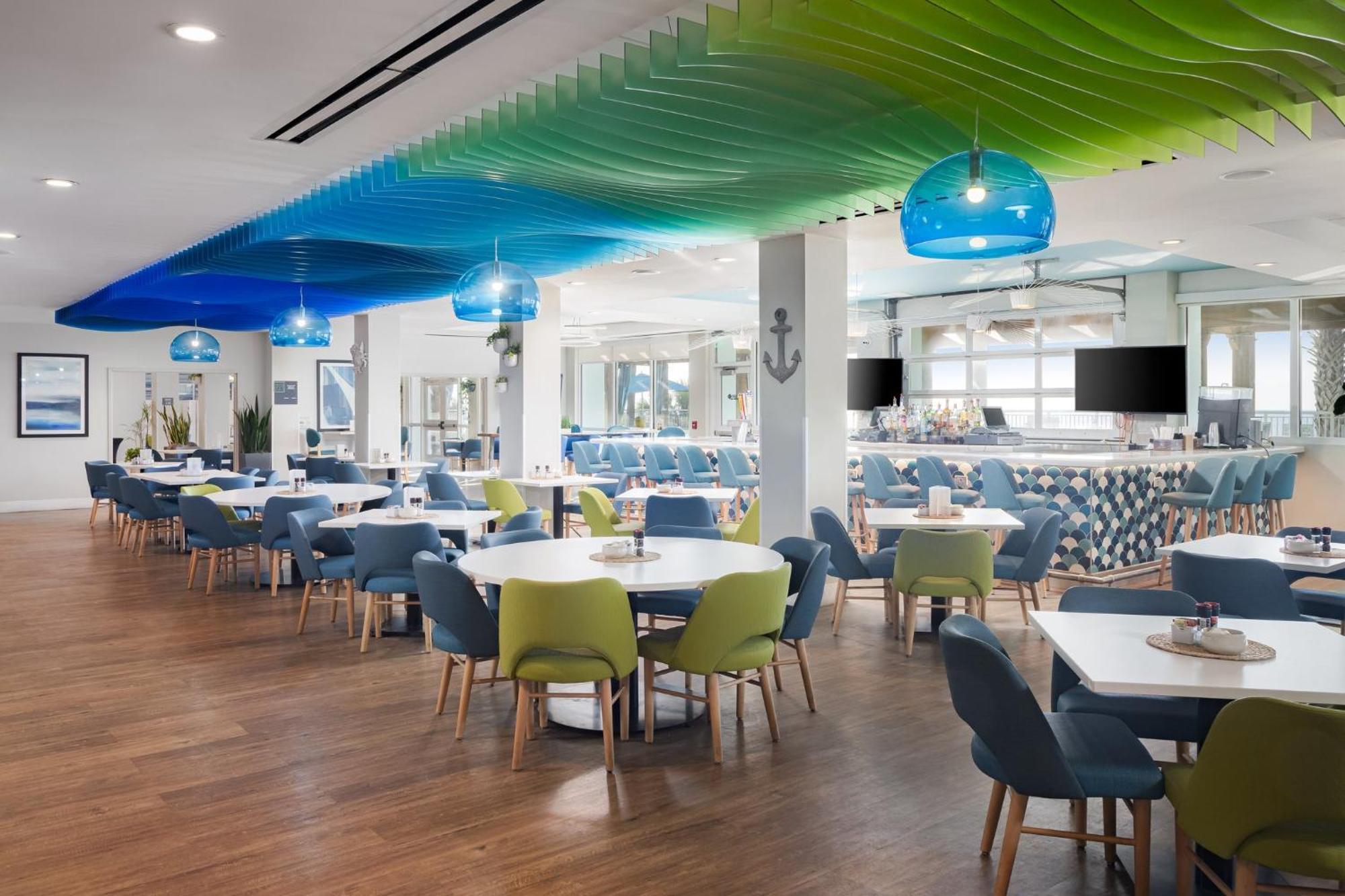 Holiday Inn Resort Oceanfront At Surfside Beach By Ihg Exterior photo