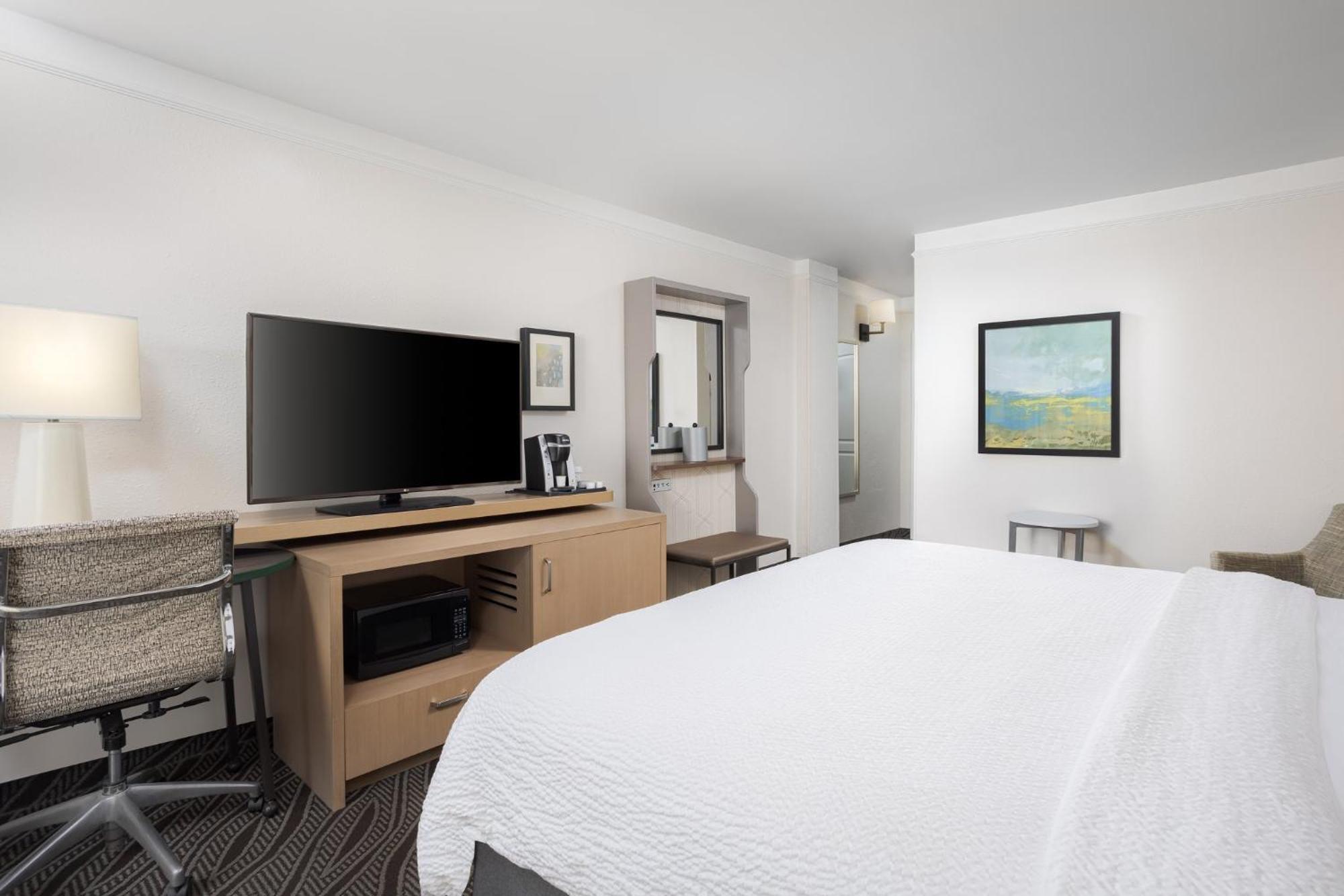 Holiday Inn Resort Oceanfront At Surfside Beach By Ihg Exterior photo