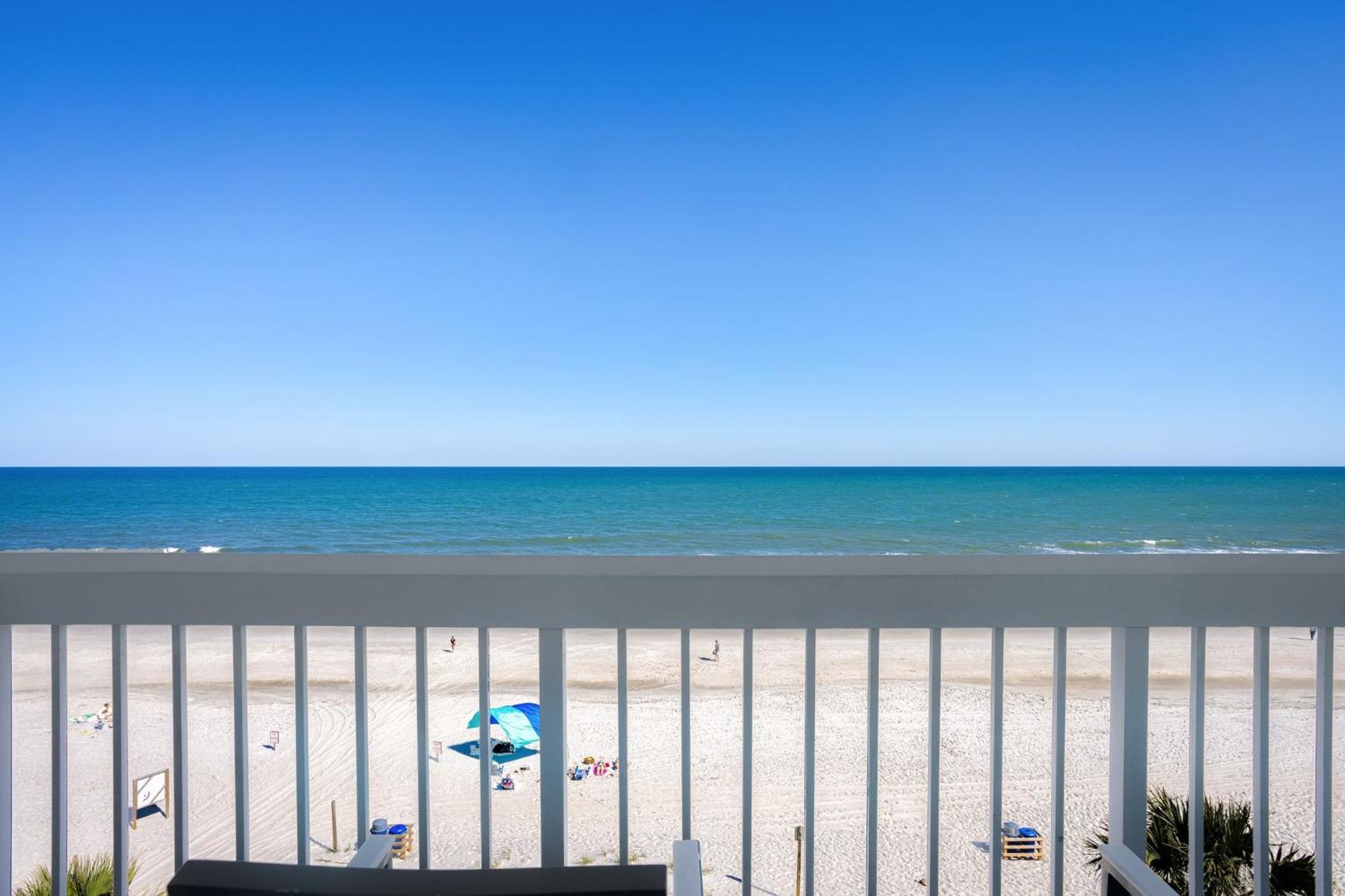 Holiday Inn Resort Oceanfront At Surfside Beach By Ihg Exterior photo